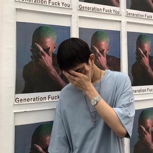 13学生脱到只剩丝袜自慰
